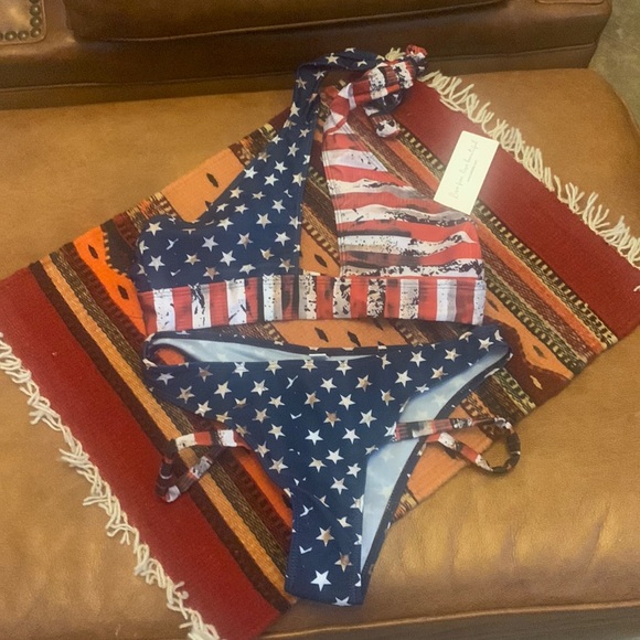 Bellelily Other - NWT Bellelidy 2 piece Swimsuit